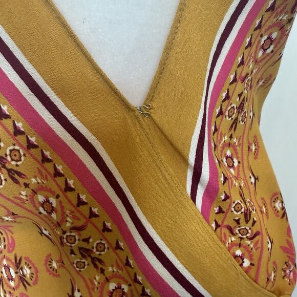 Womens Handkerchief Bandana Halter Tie Top Size XL Y2K Boho Beach‎ Hippie Preppy - Picture 2 of 8